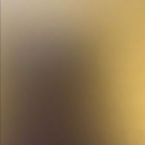 Meet your Posher, Leanne